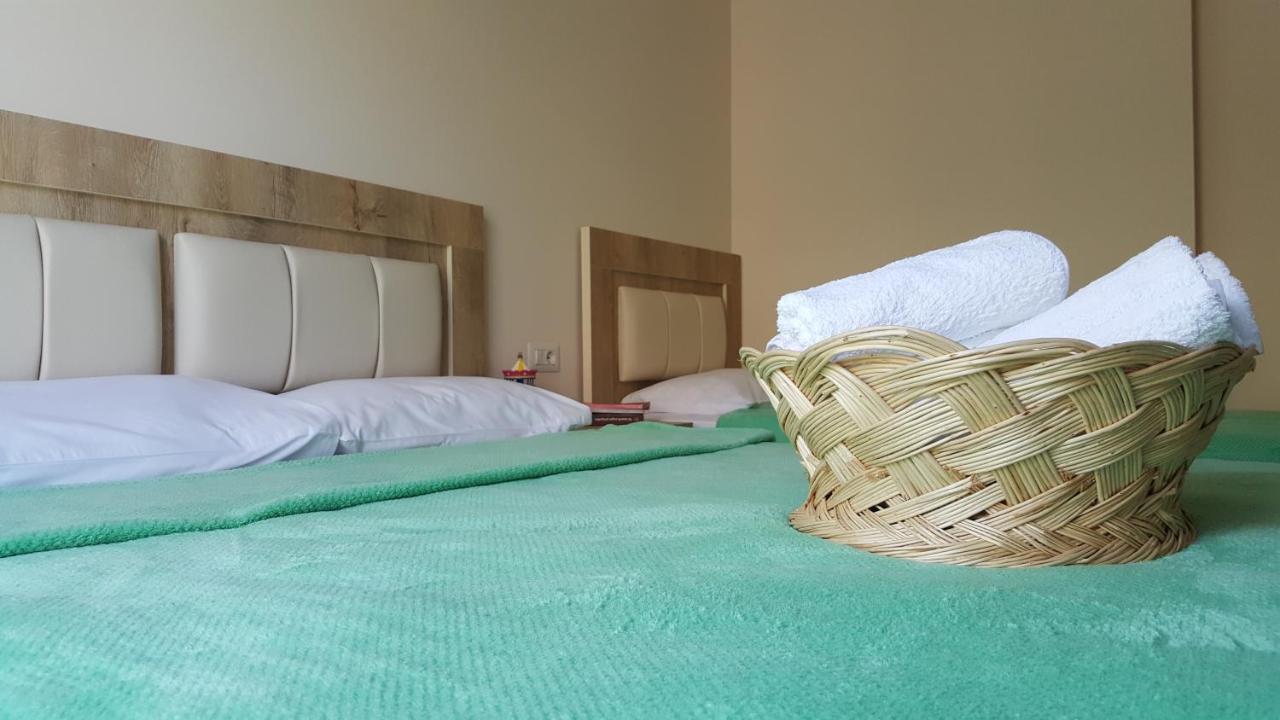Appartamento Amaris Sarandë Esterno foto
