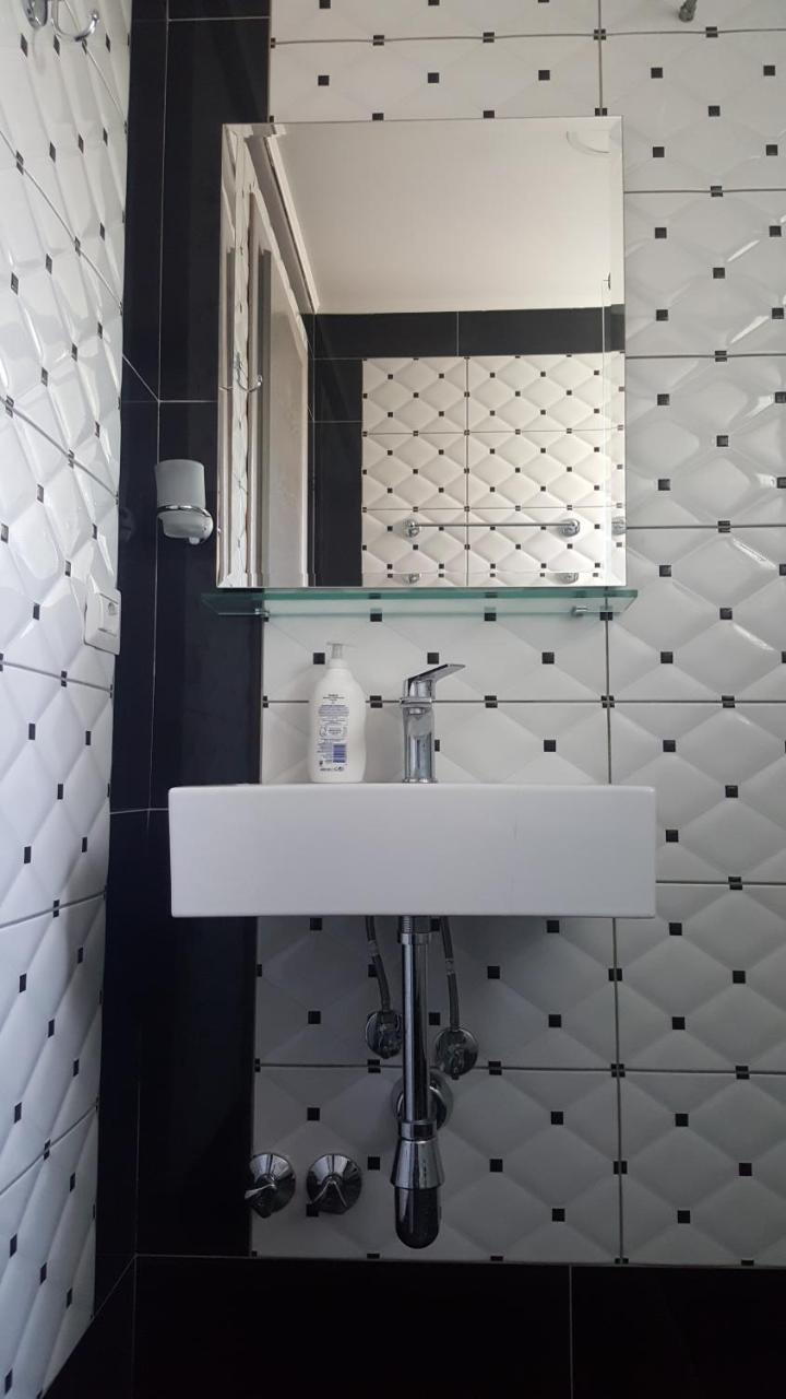 Appartamento Amaris Sarandë Esterno foto